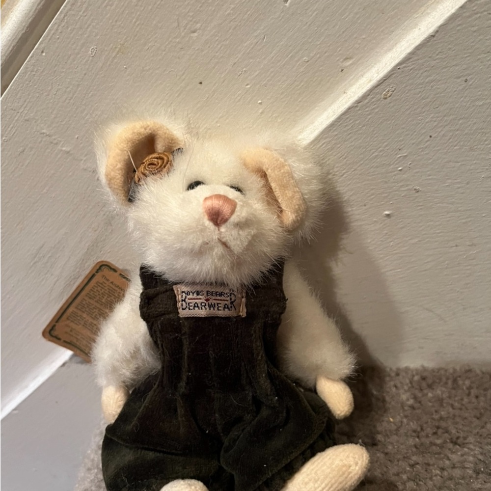 Boyds Bears Plush mouse with Overalls